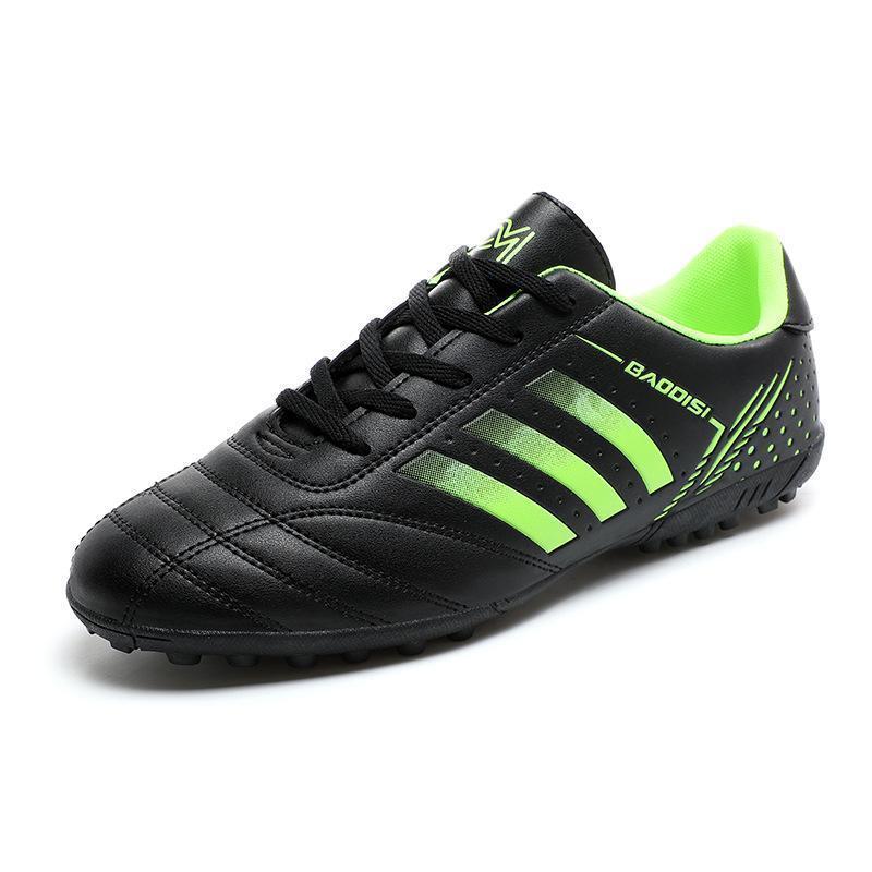 サッカー スパイクシューズ ワールドカップ トレーニングシューズ