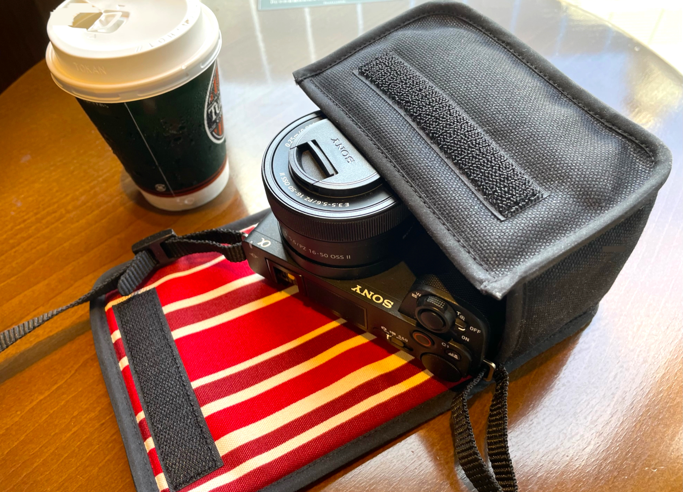 Suono ソニー VLOGCAM ZV-E10 II ケース (ブラック・アルバ