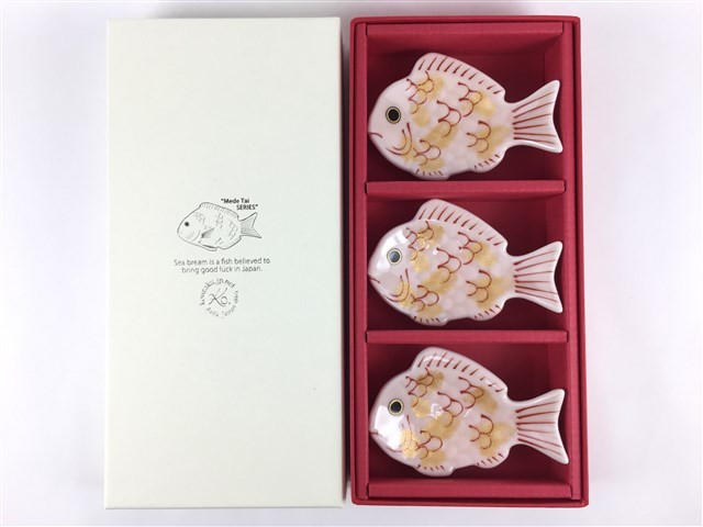 有田焼 幸楽窯 鯛 箸置き(ピンク / 白)【7.5cm 磁器 食器 箸置き 箸