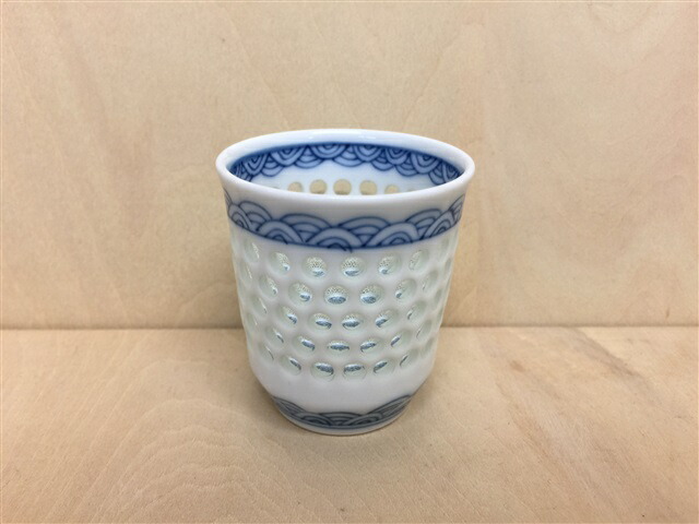 波佐見焼 丹心窯 筒盃.水晶青海波 【磁器 酒器 5cm 60cc 60ml ぐい呑