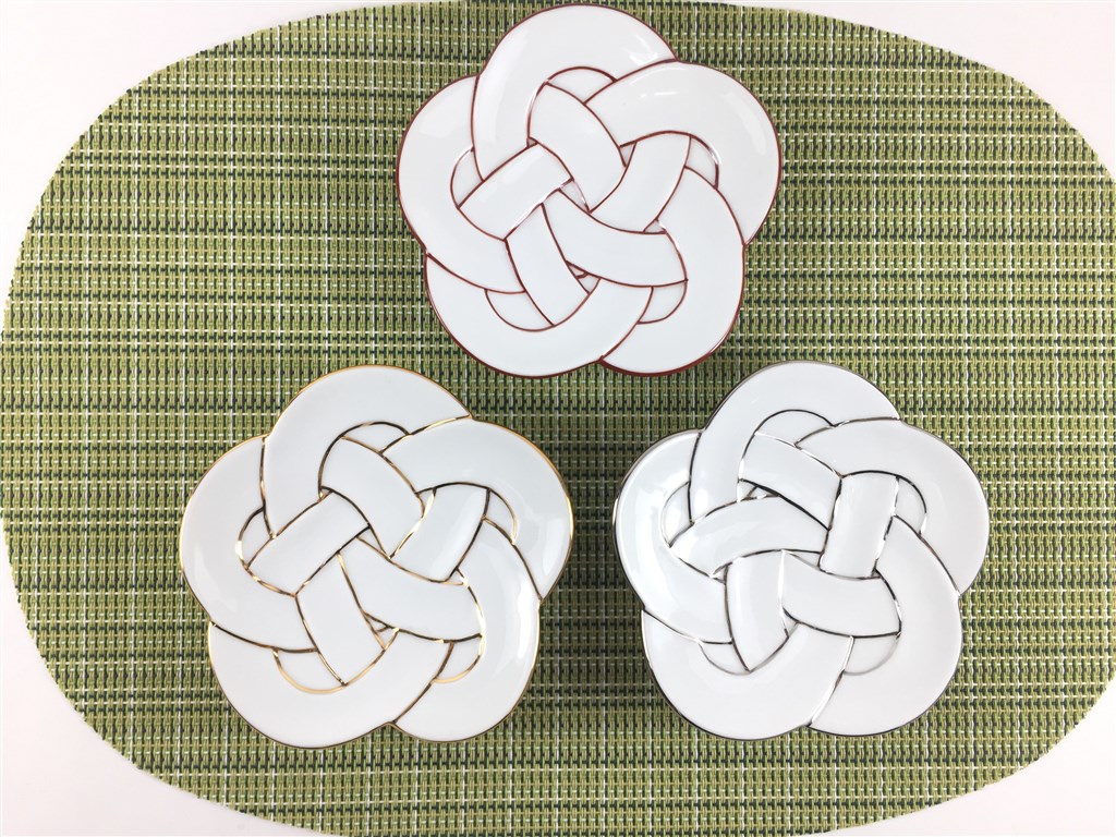 有田焼 田清窯 花結び小皿 11cm 太白赤線梅むすび小皿 朱線梅結び