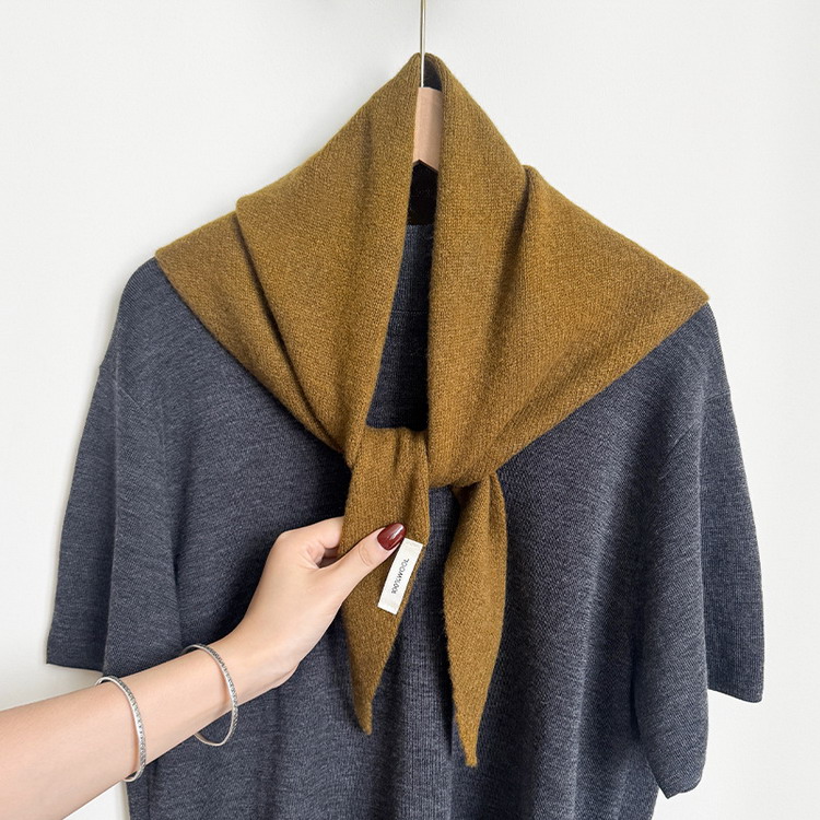 トライアングルストール 100％ウール バンダナ 柔らかい ニット