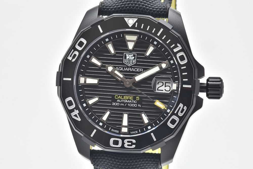 アクアレーサー タグホイヤー WAY218A.FC6362 キャリバー5 ブラック