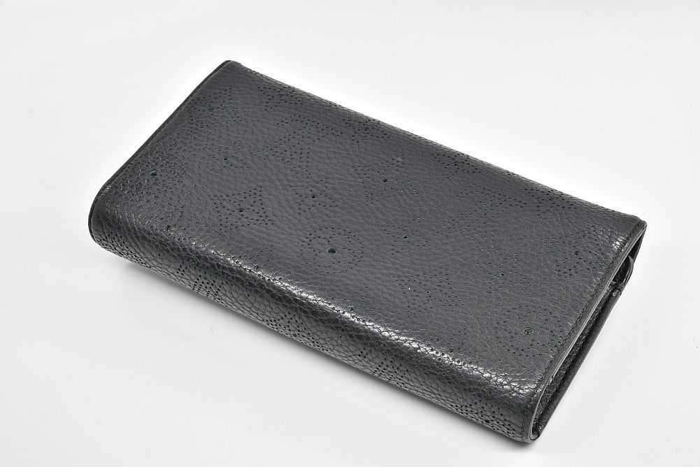 ルイヴィトン マヒナ ポルトフォイユ アメリア ブラック 長財布 M95549 LOUIS VUITTON（ルイ・ヴィトン） ヴィトン マヒナ ポルトフォイユ