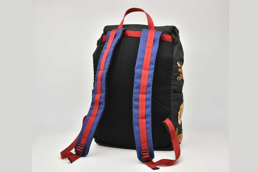 Gucci 犬刺繍バックパック 25