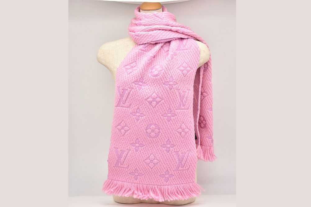 LOUIS VUITTON（ルイ・ヴィトン） ヴィトン エシャルプ ロゴマニア