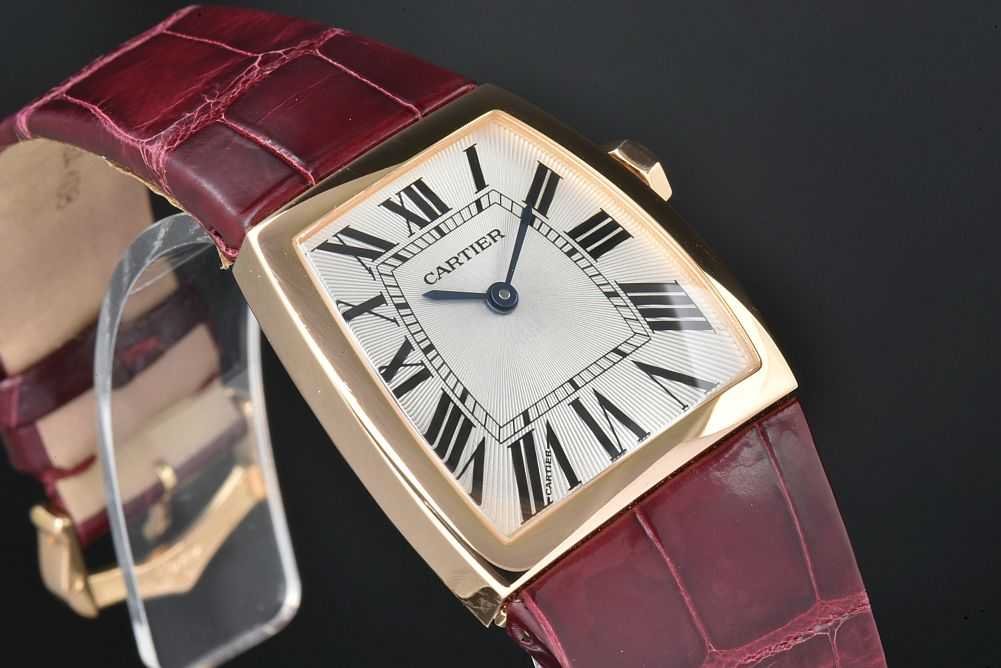 Cartier 時計 レザー Cartier カルティエ 純正 レザーベルト パシャ Dバックル付