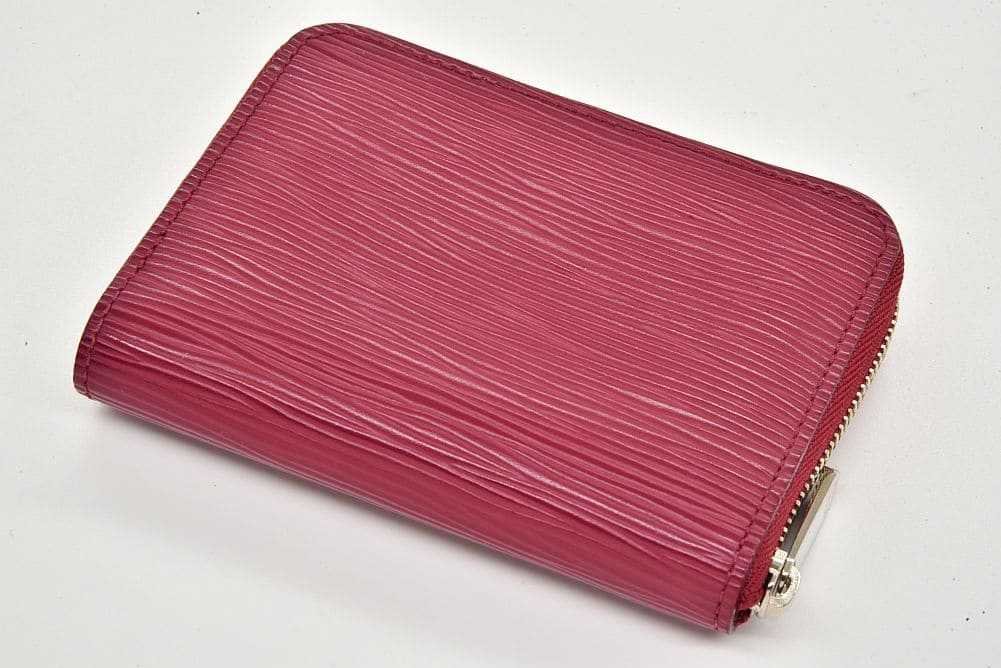 ルイヴィトン　エピ　ジッピー　コインパス　ラウンド　ファスナー　カードケース LOUIS VUITTON（ルイ・ヴィトン） ヴィトン エピ ジッピーコインパース