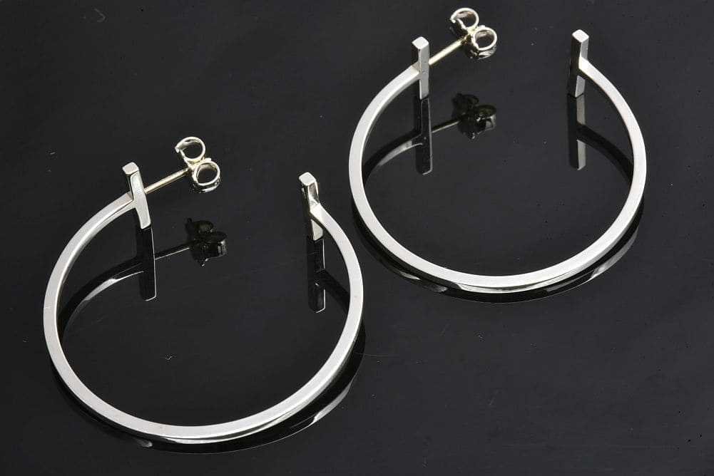 TIFFANY&Co.（ティファニー） Tワイヤー フープ ピアス Ag925 SV925