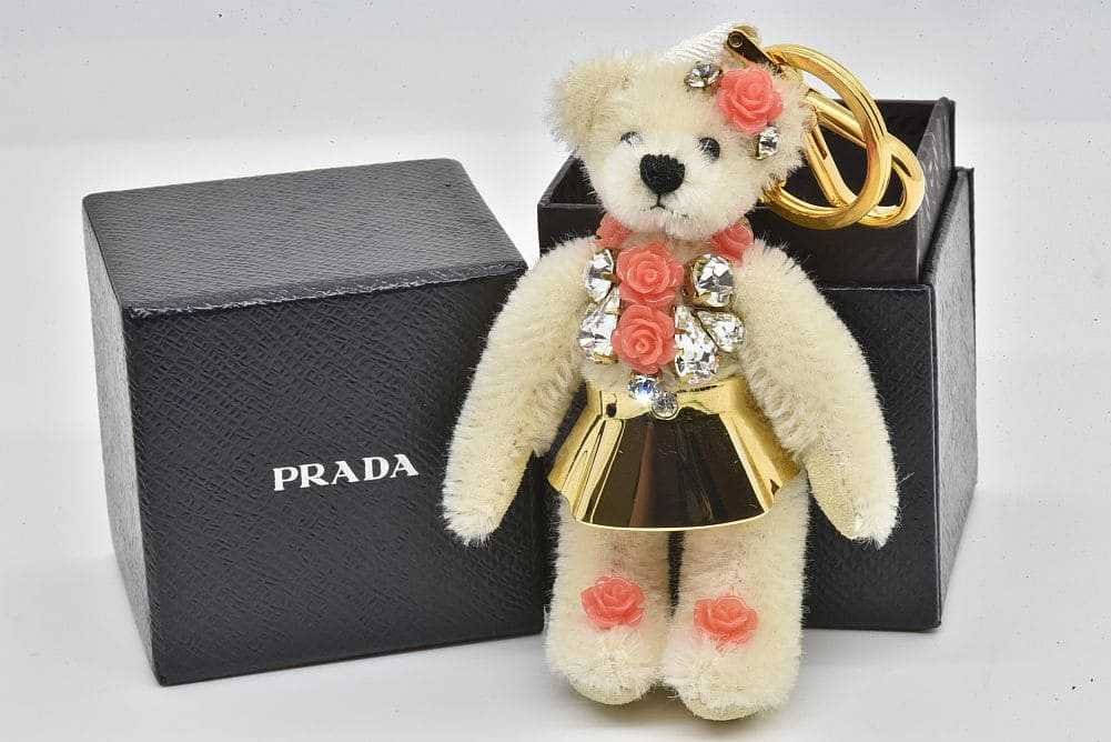 PRADA（プラダ） メタルリング付き Teddy テディ ベア バッグチャーム