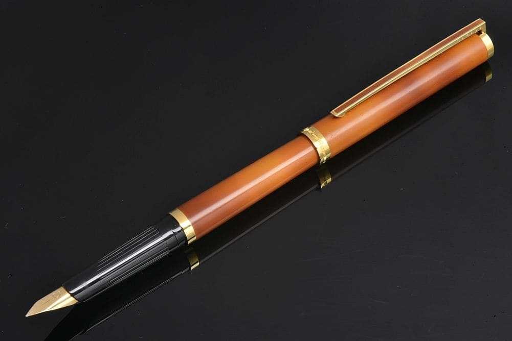 S.T.DUPONT（エス・テー・デュポン） エス テー デュポン 万年筆
