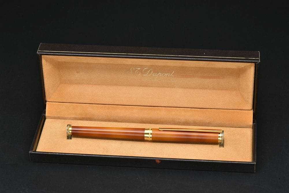 エス テー デュポン S.T.DUPONT 万年筆 モンパルナス 18金ペン先 漆