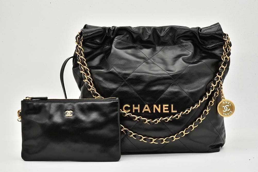 超極上　CHANEL 25A  2Way チェーンショルダー・ハンドバッグ　ブラック　カーフスキン　新品同様　正規品 超極上 CHANEL 25A 2Way チェーンショルダー・ハンドバッグ ブラック