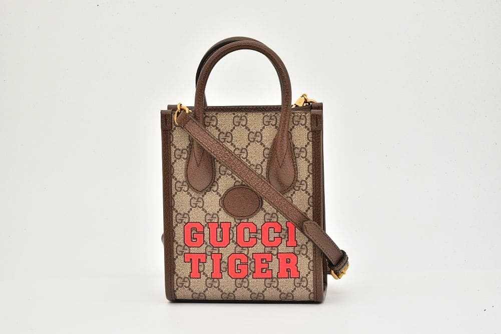 GUCCI（グッチ） タイガー GGスプリーム ハンドバッグ 2WAY ショルダー