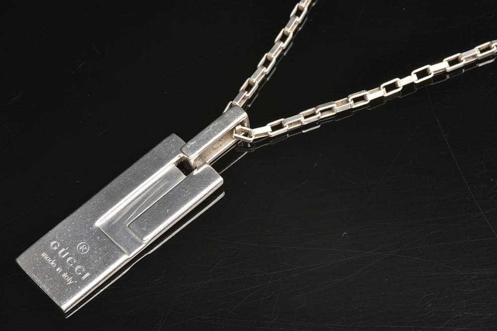 GUCCI（グッチ） Gロゴ プレート ペンダント ネックレス SV925 Ag925