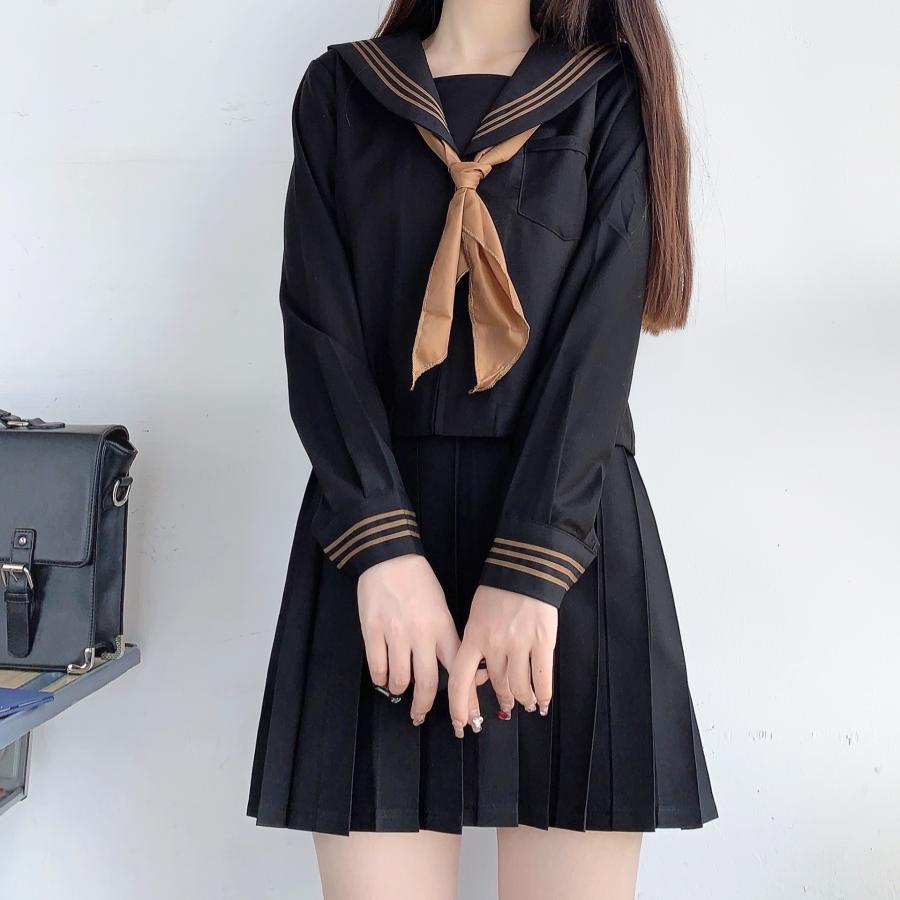 セーラー服　卒業式 