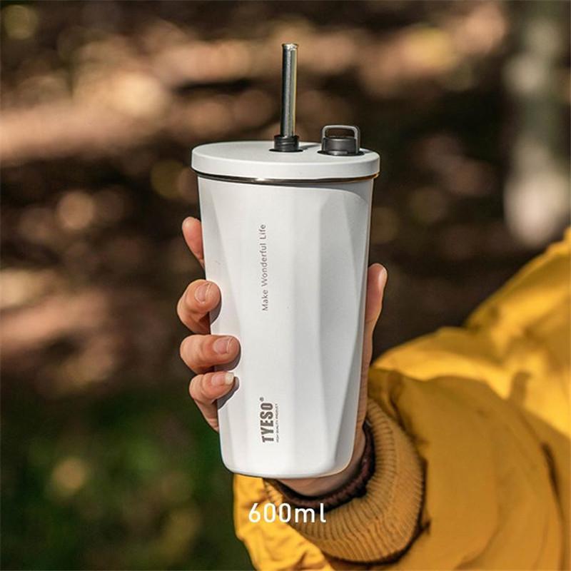 水筒 600ml タンブラー ストロー付き ステンレス 保冷 保温 真空 大容量 マグボトル シンプル アウトドア 旅行 ジム コーヒーカップ 通学 | ブランド登録なし | 01