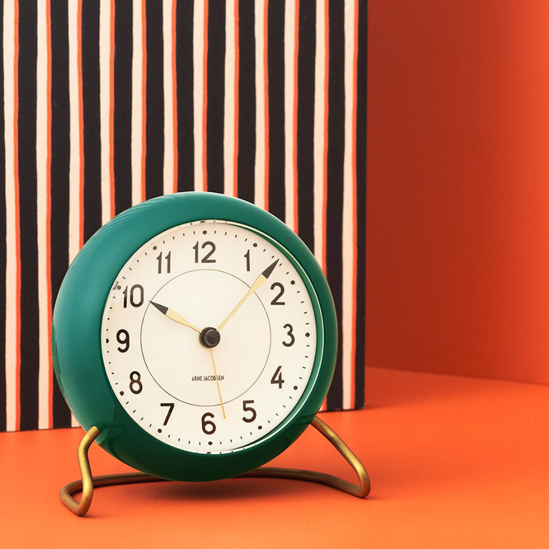 ARNE JACOBSEN（アルネ ヤコブセン） 特典付 置き時計 ARNE JACOBSEN