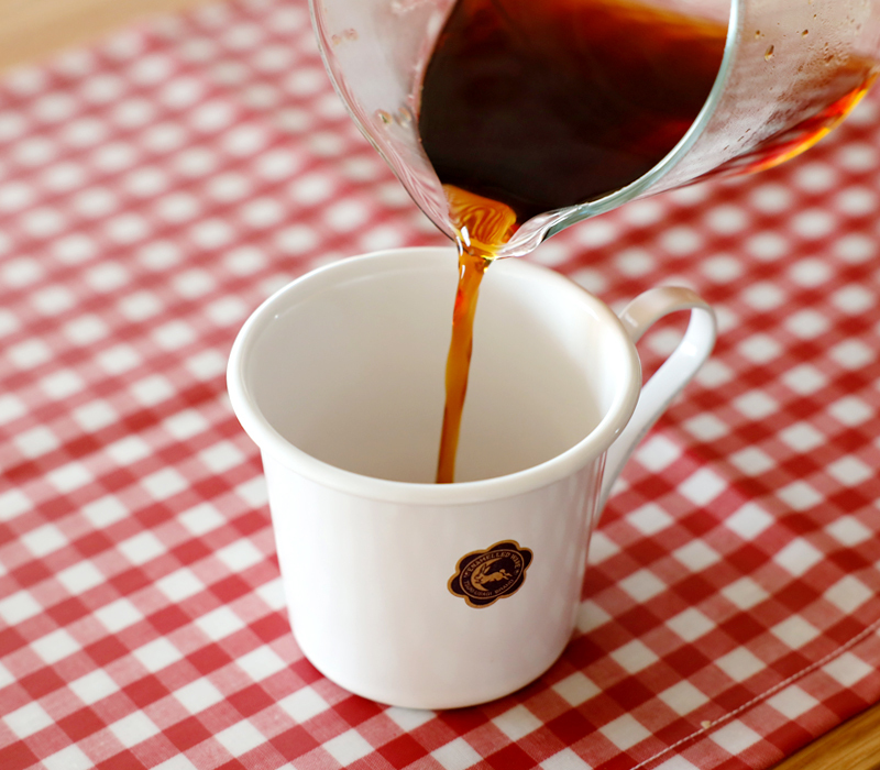 フェイラー　ホーロー　マグカップ　ポット　トレー3点セット フェイラー ホーロー マグカップ ポット トレー3点セット - メルカリ