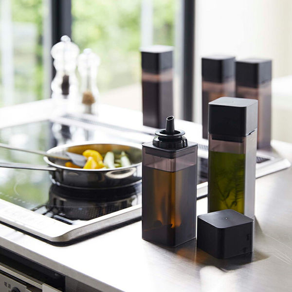 浄化用トレー（黒）天使ちゃんと天使の羽オルゴナイト（メモリーオイル封入） 浄化用トレー（黒）天使ちゃんと天使の羽オルゴナイト（メモリーオイル