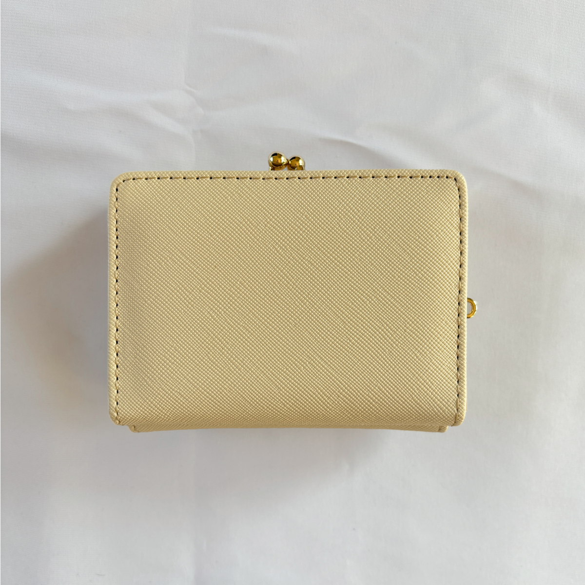 【クマ様】ちいかわ うさぎ がま口 三つ折り財布 新品 コンパクトウォレット 財布 ちいかわ ミニ財布 三つ折り財布 がま口財布 うさぎ