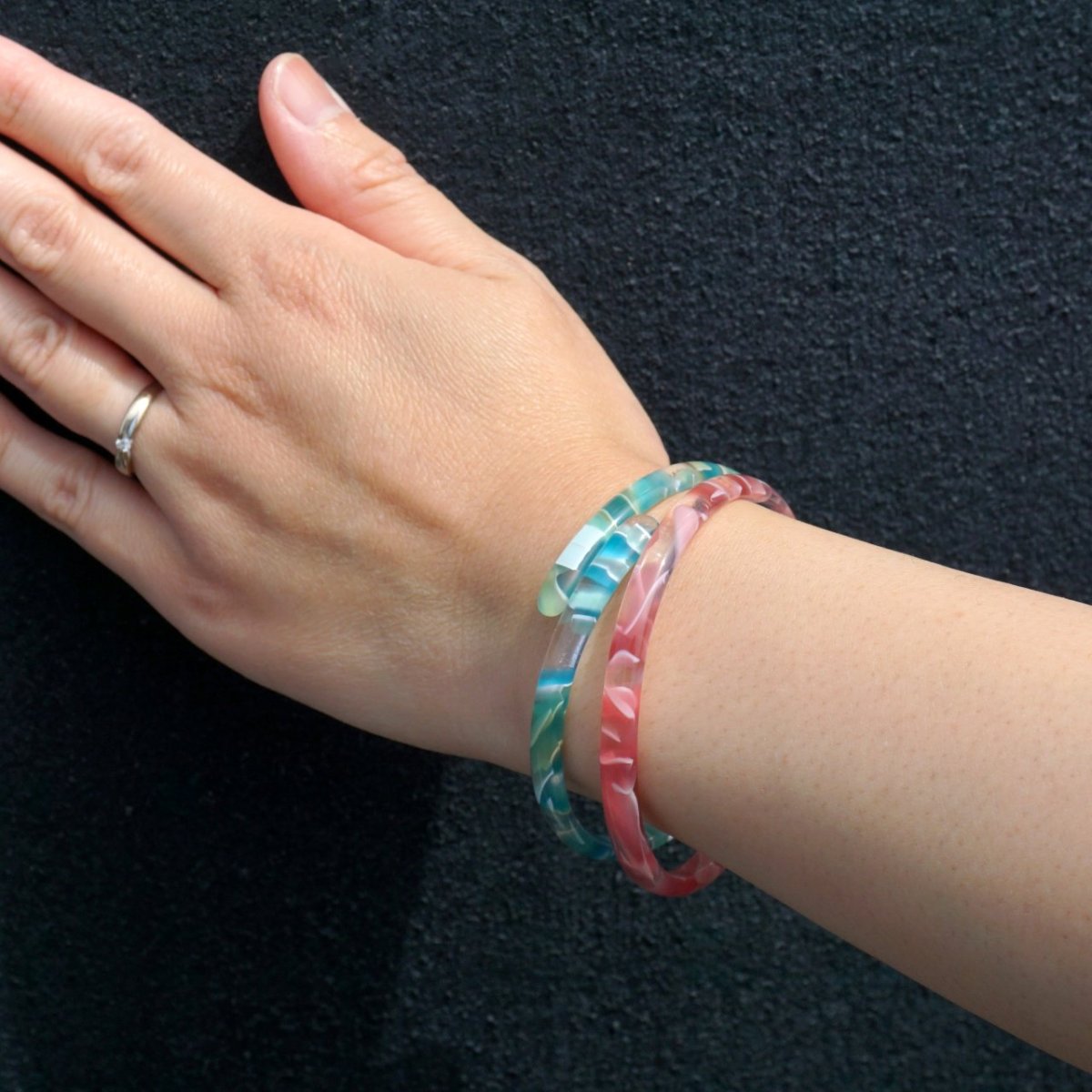 KISSO ブレスレット C07 flower gray◇キッソオ バングル フラワー 