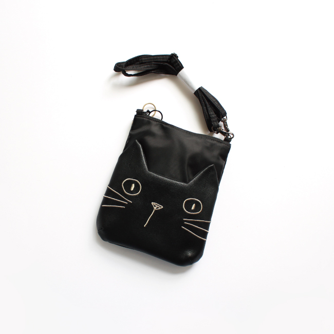 絶品 サコッシュ ポシェット かわいい 猫 ネコミミ 雑貨 かばん 斜め掛け ミニショルダー ねこ ベージュ ブラック ノアファミリー Honeymoon Style 絶品 サコッシュ ポシェット かわいい 猫 ネコミミ 雑貨 かばん 斜め掛け ミニショルダー ねこ ベージュ ブラック ノアファミリー Honeymoon Style