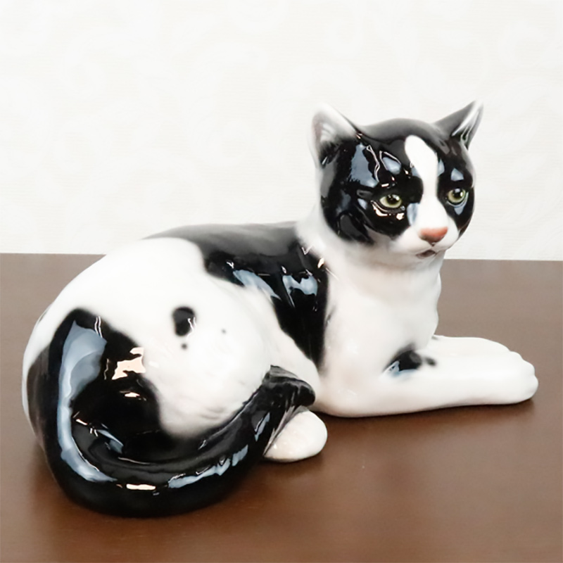 ネコ 置物 動物 オブジェ 猫 ねこ イタリア製 陶磁器 41169