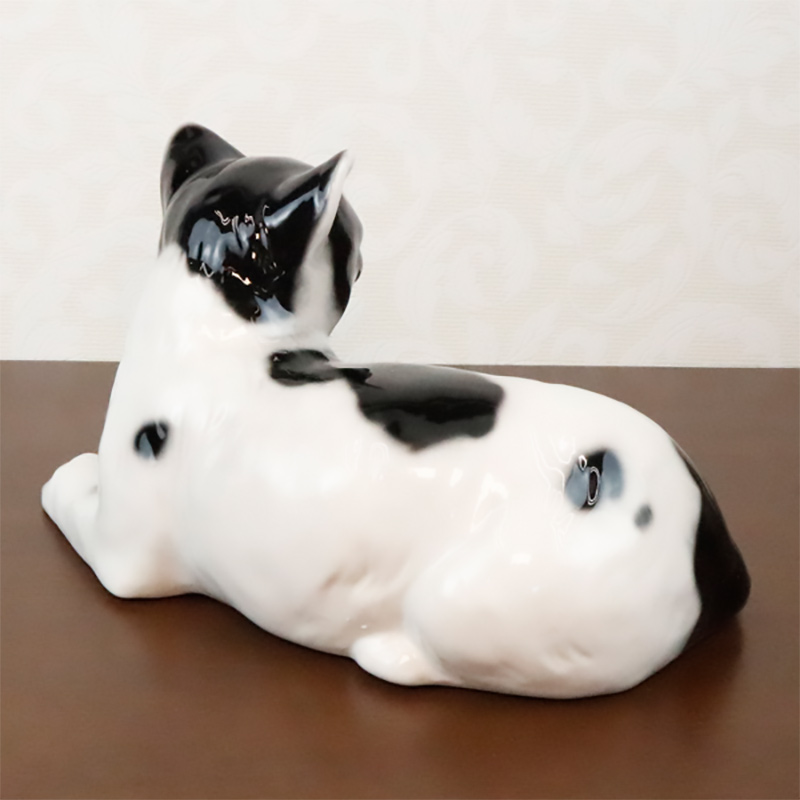 ネコ 置物 動物 オブジェ 猫 ねこ イタリア製 陶磁器 41169