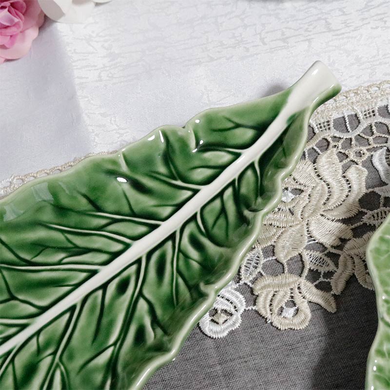 プレート 皿 ボルダロ ピニェイロ キャベツ 陶器 長皿 おしゃれ リーフ