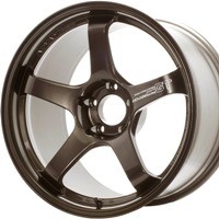 されている ヨコハマ ADVAN Racing GT PREMIUM VERSION 8.5J-18 と ...