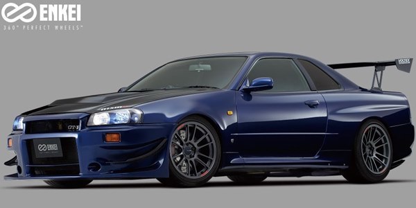エンケイ レーシング レボリューション GTC01RR 9.5J-18 と トーヨー