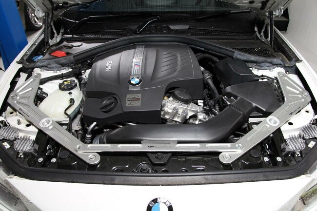 CPM ストラットブレース BMW M2 F87用 CSRB-B201 : cpm-strutbrace-f87 