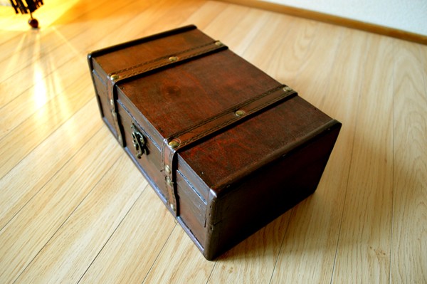 アンティーク調　アジアン家具　小物入れ、CD入れ 小物入れ アクセサリーケース 収納ボックス アジアン雑貨 バリ