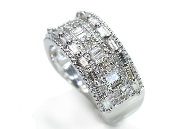 ダイヤモンド1カラット PT900プラチナリング 指輪 普段使いしやすい 