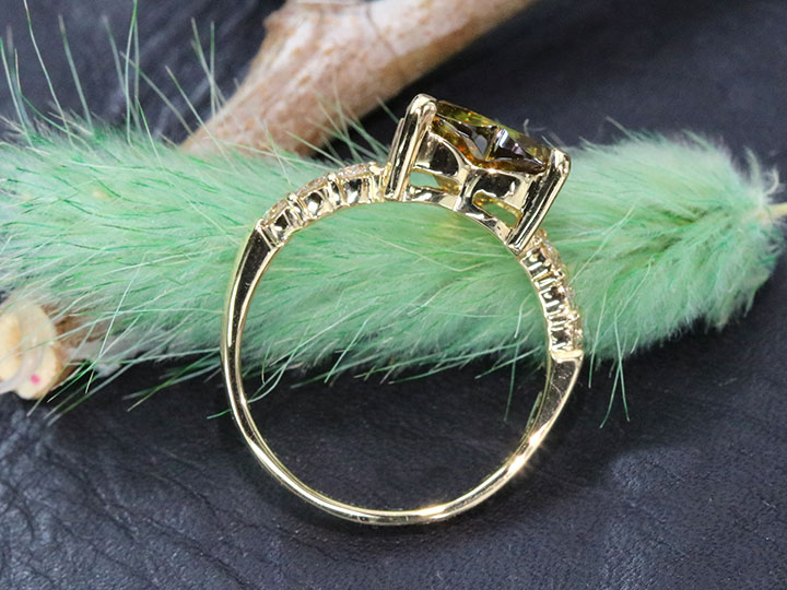 スフェーン 2.54カラット ダイヤモンド 0.26カラット K18YG イエロー