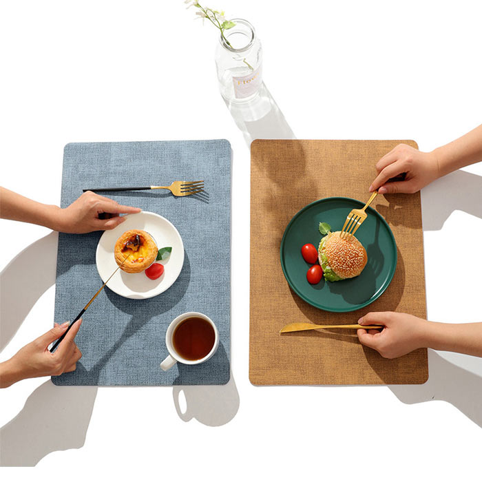 新商品! リバーシブルランチョンマット 2枚 防水性 ダークブルー×イエロー ソ リバーシブル ランチョンマット 2枚 防水性 ダークブルー イエロー