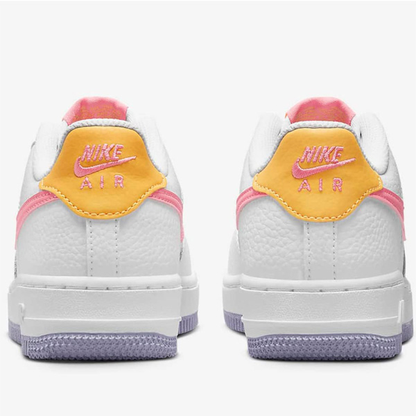 ナイキ GS エア フォース 1 エアフォース1 AF1 レディース スニーカー シューズ 靴 GS AIR FORCE 1 White/Coral Chalk DV7762-100^【nike339】^｜yellow｜04