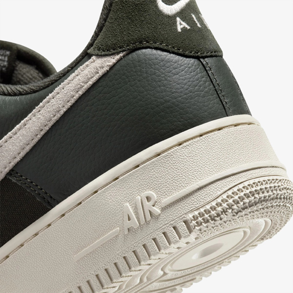NIKE ナイキエアフォース 1'07 24cm nike383-1.jpg