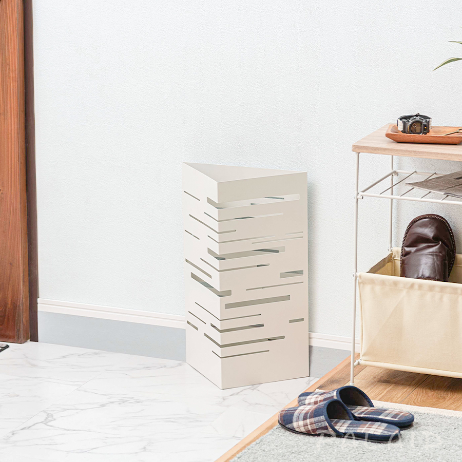 傘立て アンブレラスタンド 三角形 傘入れ 傘 玄関 おしゃれ かわいい 北欧 モダン ナチュラル シンプル スリム 収納 ホワイト グレー