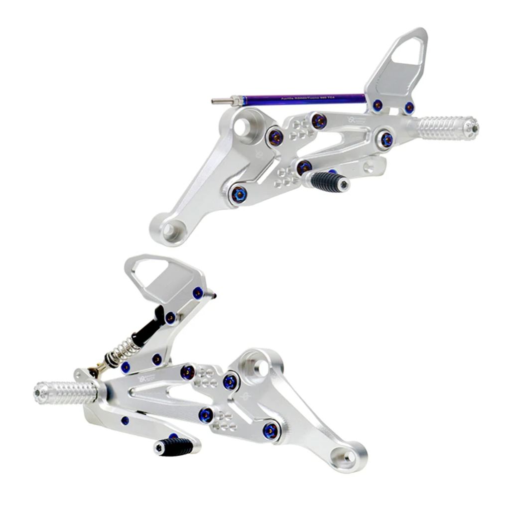 【並行輸入品】バイクリアセットフットペグフットレストフットペグペダル CNC アルミアクセサリーアプリリア RS660 TUONO660 2021-2023の画像