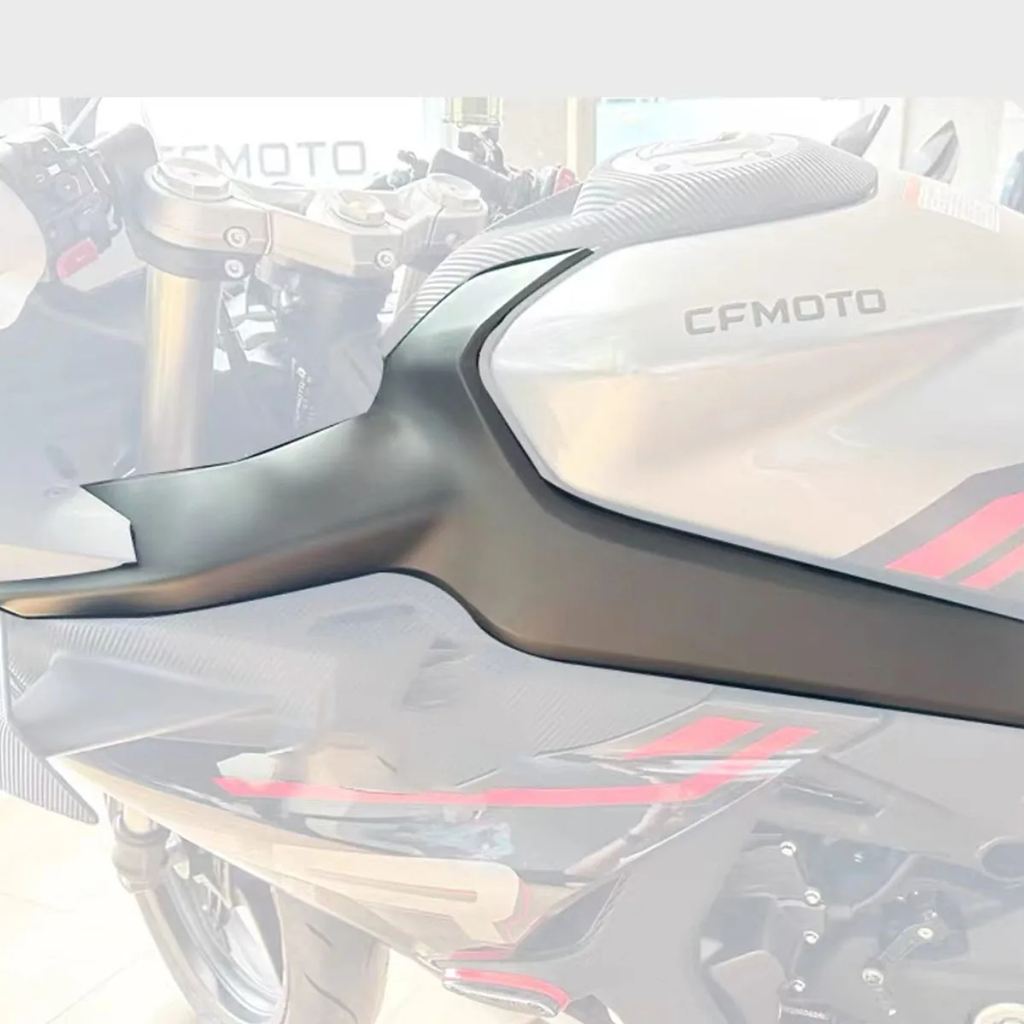 【並行輸入品】バイク燃料タンクカバー 単一ロッカーアーム 燃料タンクシェルガード オリジナルcfmoto 450sr 2023 2024 450srs 450ssの画像