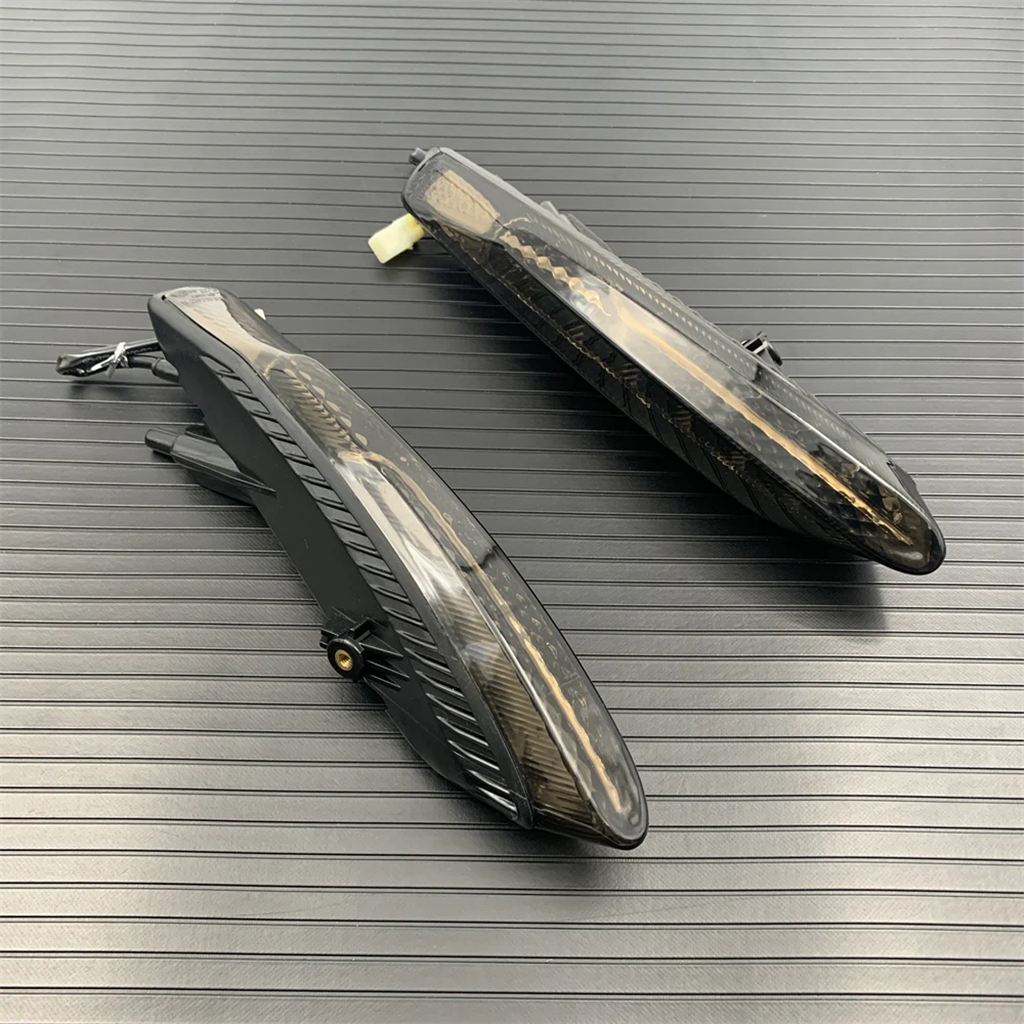 【並行輸入品】バイク統合テールブレーキライトウィンカードゥカティ Diavel/カーボン 2011-2015の画像