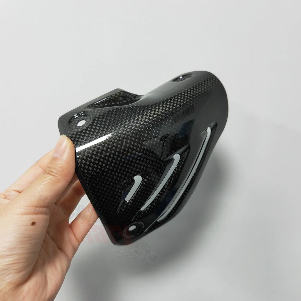 並行輸入品 交換専用カバーエスケープモトバイクマフラーカーボンステッカー R1 XMAX300 R6 MT10 750 MT09 CBR650 バイクの画像
