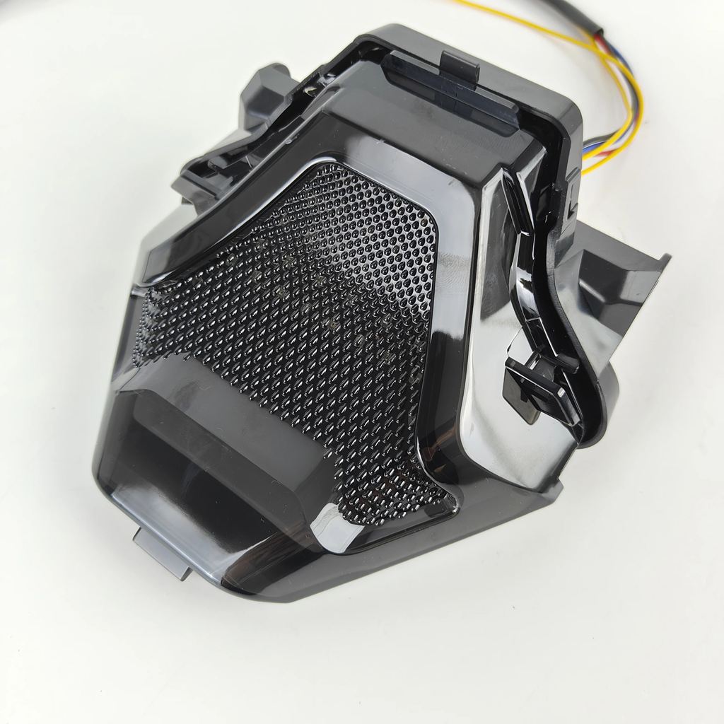 並行輸入品 ヤマハ R3 R25 MT03 MT07MT-25 リアテールライト装飾 LED 流れるライトブレーキライトアセンブリ APP 制御