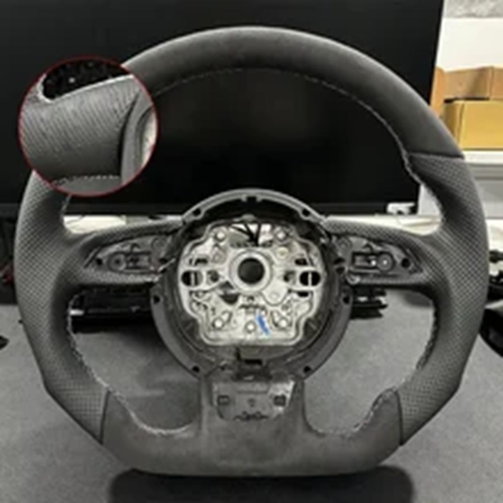 並行輸入品 多機能セミパンチングレザーアルカンターラフラットボトムスポーツステアリングホイール アウディA6 C7 A1 A7適合の画像