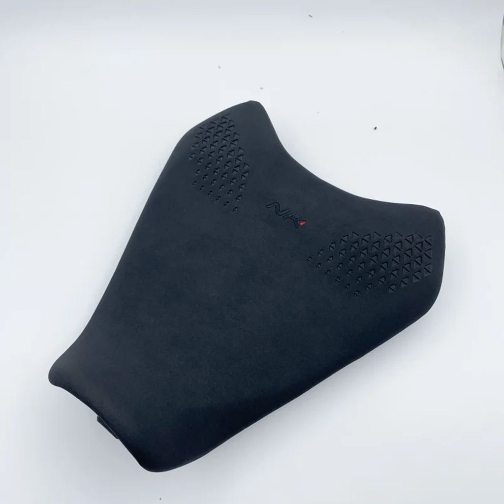 並行輸入品 完璧フィット感 CFMOTO 800NK シートクッション CFMOTO 800NK NK800 シングルシートクッション最適_1