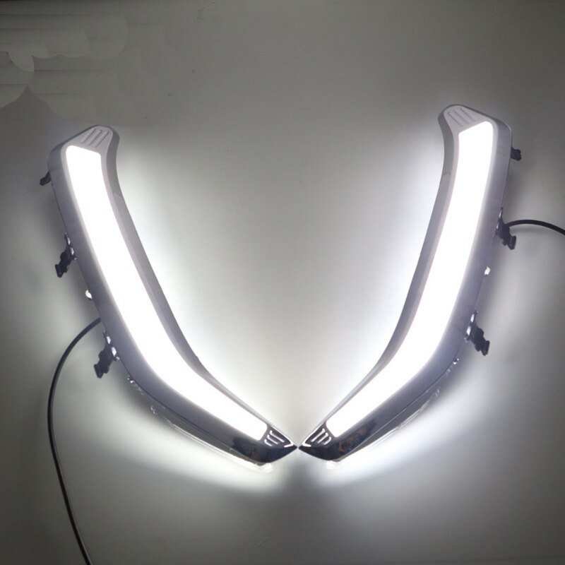 【並行輸入品】 車 led 日中走行 ライト スバルフォレスター2013 2014 2015 - 2018 12v 自動 drl 黄色 ウインカー デイライツ フォグランプ