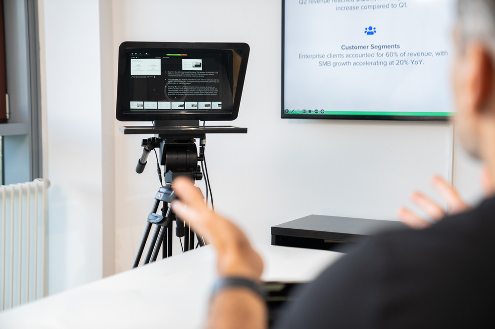 CORSAIR（コルセア） Elgato Prompter XL 15.6 インチディスプレイ