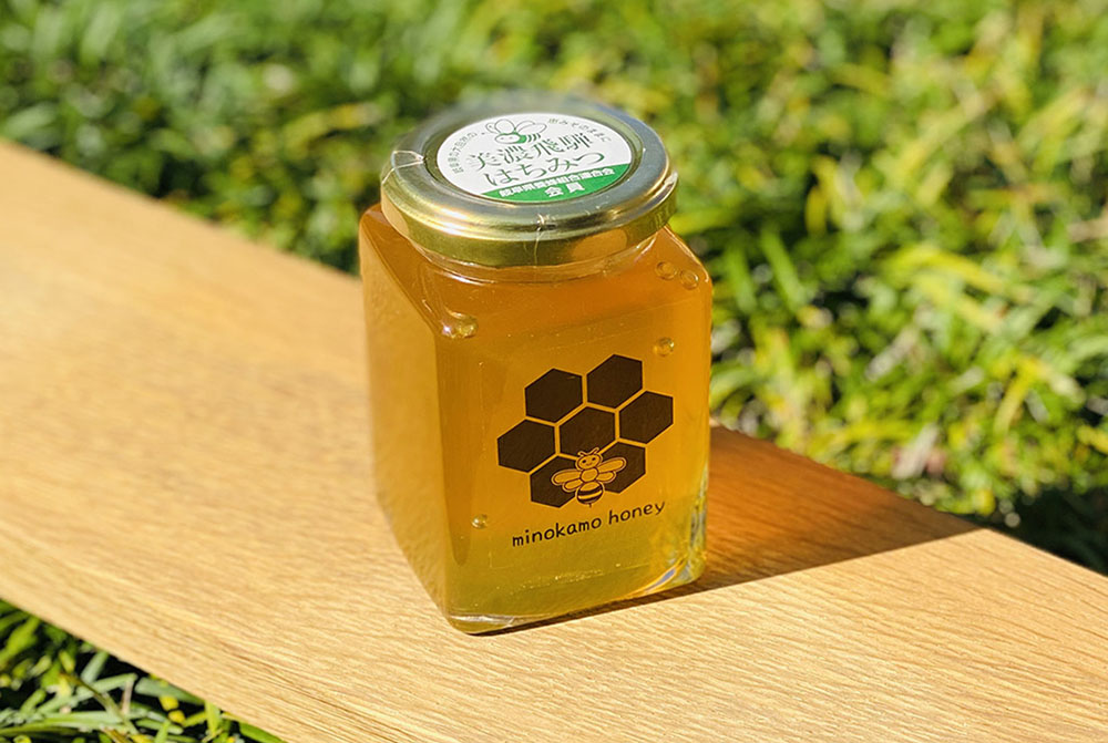 MINOKAMO HONEY 百花蜜 瓶 200g 生はちみつ 純粋 100% 非加熱 美濃加茂ハニー 蜂屋のはちみつ 天然純粋はちみつ 熟成蜂蜜  完熟ハチミツ 引出物 :788802:YO-KO Yahoo!ショッピング店 - 通販 - Yahoo!ショッピング